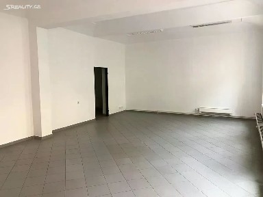 Pronájem obchodního prostoru 77 m²