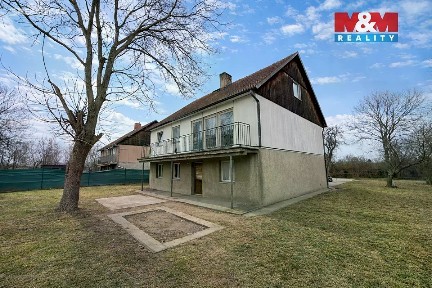 Prodej rodinného domu 213 m², pozemek 1086 m² Bučina
