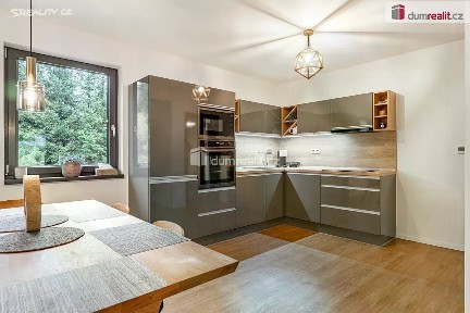 Prodej rodinného domu 184 m², pozemek 672 m² Dolní Morava