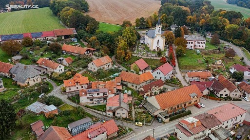 Prodej rodinného domu 375 m², pozemek 375 m² Skořenice