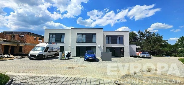 Prodej rodinného domu 121 m², pozemek 227 m² Družstevní, Sezemice