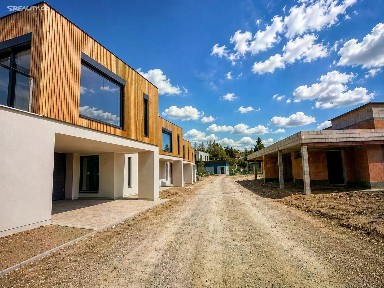 Prodej rodinného domu 140 m², pozemek 363 m²
