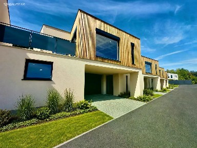 Prodej rodinného domu 187 m², pozemek 350 m²