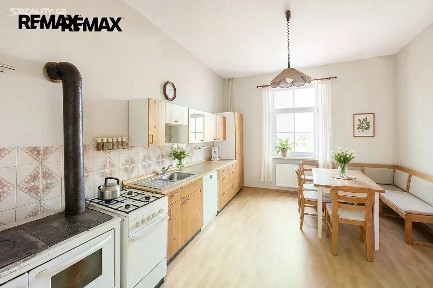Prodej vícegeneračního domu 236 m², pozemek 615 m² Stará Kysibelská, Karlovy Vary - Drahovice