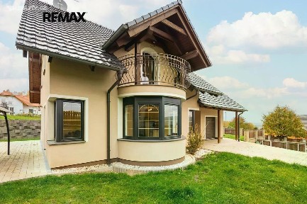 Prodej rodinného domu 205 m², pozemek 946 m² K Rohu, Jenišov - Pod Rohem