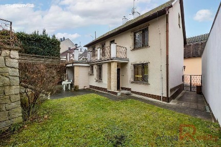 Prodej vícegeneračního domu 290 m², pozemek 1076 m² Modenská, Karlovy Vary - Doubí