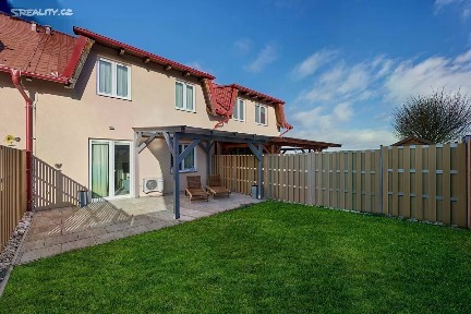 Prodej bytu 3+kk 77 m² Jiřice