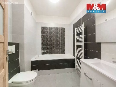 Prodej bytu 3+kk 85 m² Břežany II