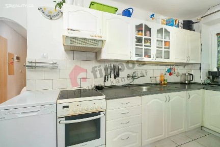 Prodej bytu 3+1 89 m² Na Tržišti, Benešov