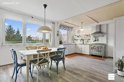 Prodej bytu 3+kk 65 m² Kojetická, Neratovice