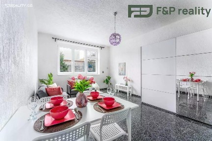 Prodej bytu 3+kk 69 m² Sklářská, Poděbrady - Poděbrady III