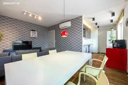 Prodej bytu 2+1 52 m² U Kulturního domu, Sedlčany