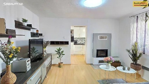 Prodej bytu 3+1 59 m² Mírové náměstí, Dobříš