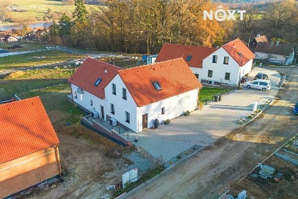 Prodej rodinného domu 120 m², pozemek 258 m² Hluboká nad Vltavou - Purkarec