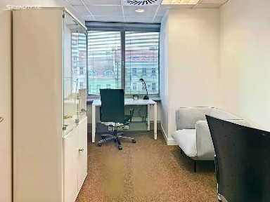 Pronájem kanceláře 50 m² Nádražní, Praha - Smíchov