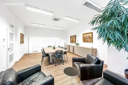 Pronájem kanceláře 150 m²