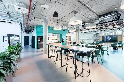 Pronájem kanceláře 706 m² Rohanské nábřeží, Praha - Karlín