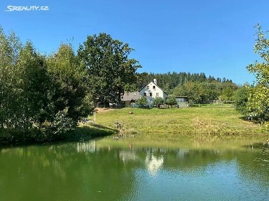 Prodej rodinného domu 472 m², pozemek 19274 m² Malšín