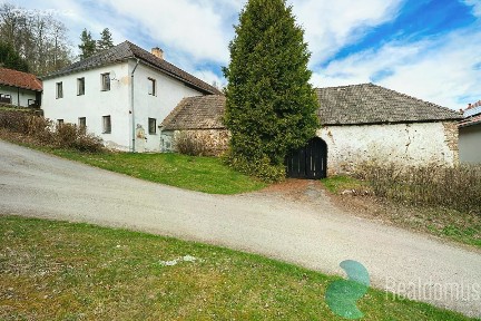 Prodej zemědělské usedlosti 200 m², pozemek 4718 m² Chroboly - Lučenice
