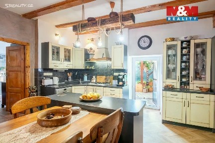 Prodej rodinného domu 550 m², pozemek 709 m² Netolice - Petrův Dvůr