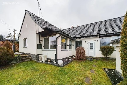 Prodej rodinného domu 80 m², pozemek 304 m² Strašice