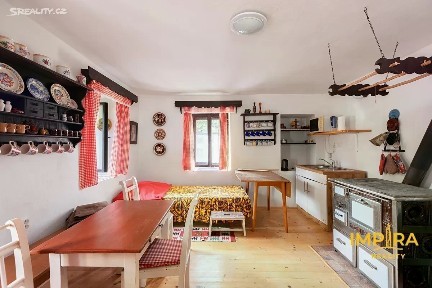 Prodej vícegeneračního domu 300 m², pozemek 2937 m² Nová Bystřice - Senotín