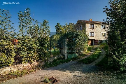 Prodej rodinného domu 552 m², pozemek 3326 m² Paseky