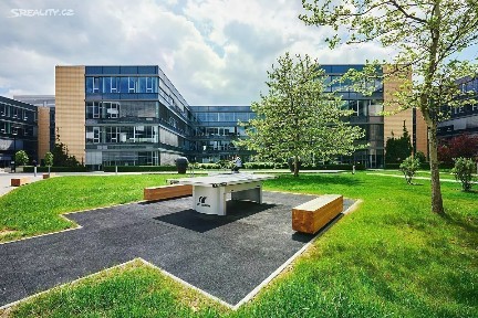 Pronájem kanceláře 2500 m² Radlická, Praha - Jinonice