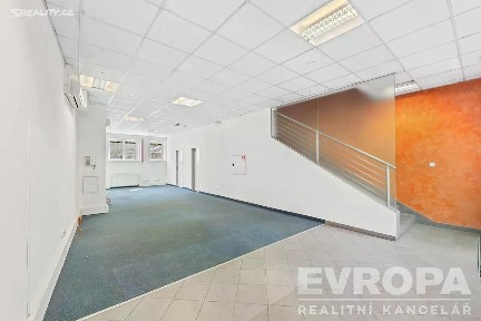 Pronájem kanceláře 268 m² Dukelských hrdinů, Praha - Holešovice