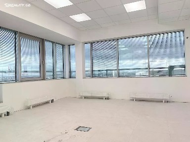 Pronájem kanceláře 509 m² Vyskočilova, Praha - Michle