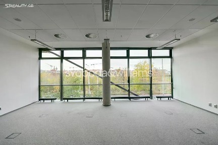 Pronájem kanceláře 1990 m²