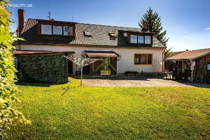 Prodej rodinného domu 210 m², pozemek 736 m² Černá v Pošumaví