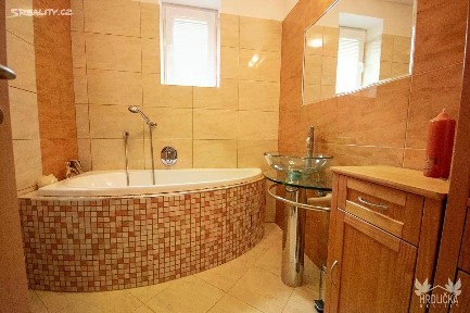 Prodej rodinného domu 120 m², pozemek 840 m² Zbytiny