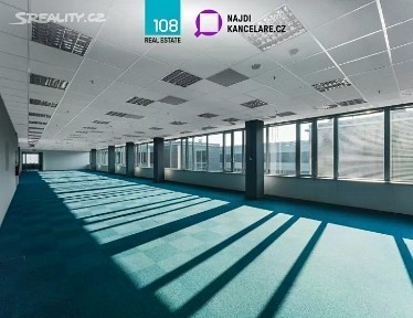 Pronájem kanceláře 898 m²