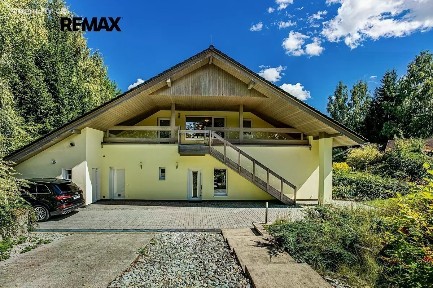 Prodej rodinného domu 538 m², pozemek 9092 m² Předslavice