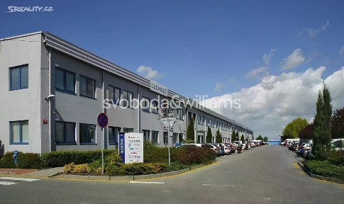Pronájem výrobní haly, prostoru 1682 m²