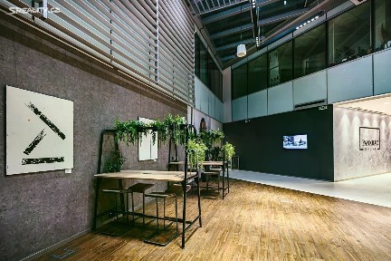 Pronájem kanceláře 1000 m² Lomnického, Praha