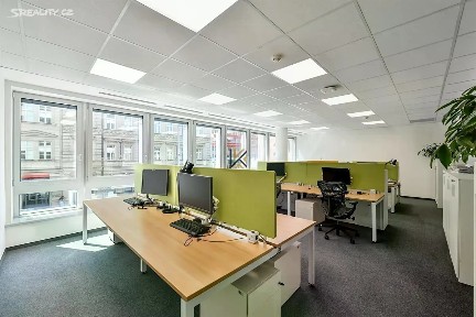 Pronájem kanceláře 730 m² Plzeňská, Praha - Smíchov