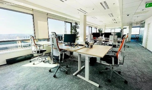 Pronájem kanceláře 224 m² Českomoravská, Praha - Libeň