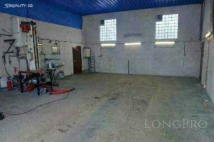 Pronájem výrobní haly, prostoru 100 m² K Říčanům, Praha - Kolovraty