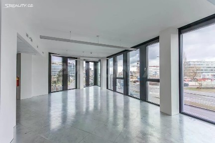 Pronájem kanceláře 216 m² Na Strži, Praha - Krč