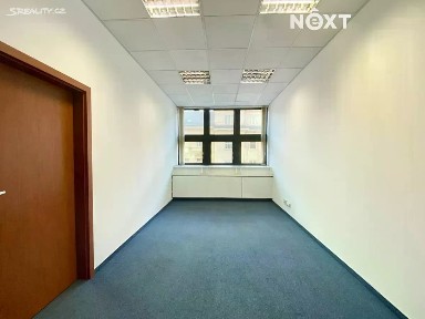 Pronájem kanceláře 67 m² Na Moráni, Praha - Nové Město
