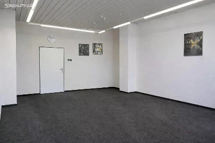 Pronájem kanceláře 28 m² Přístavní, Praha - Holešovice