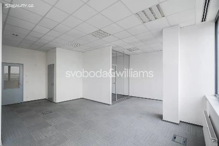 Pronájem kanceláře 630 m²