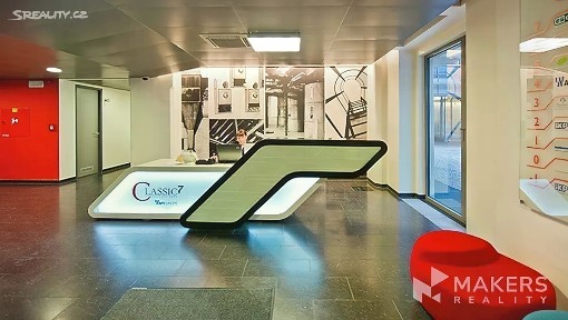 Pronájem kanceláře 330 m²