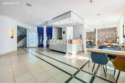 Pronájem kanceláře 57 m² Žerotínova, Praha - Žižkov
