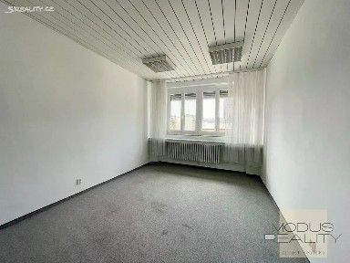 Pronájem kanceláře 28 m² Přístavní, Praha - Holešovice