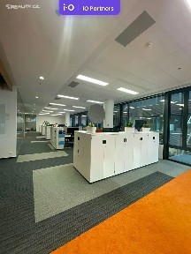 Pronájem kanceláře 1135 m² Vyskočilova, Praha - Michle