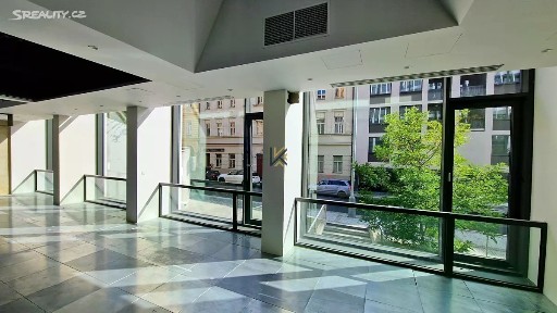 Pronájem kanceláře 345 m²