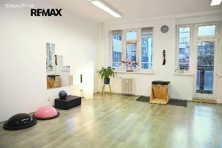 Pronájem komerční nemovitosti 30 m² Ostrovského, Praha - Smíchov